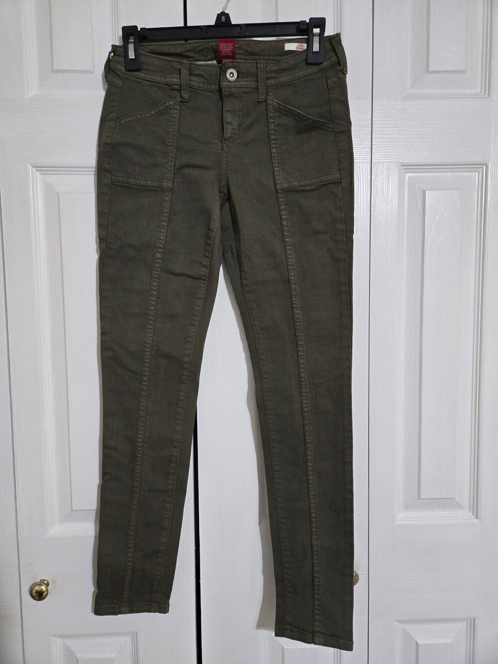 Arizona Jean company skinny jeans